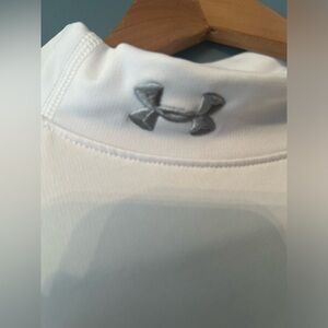UNDER ARMOUR | mock neck fitted cold gear, size XL. Used excellent condition.